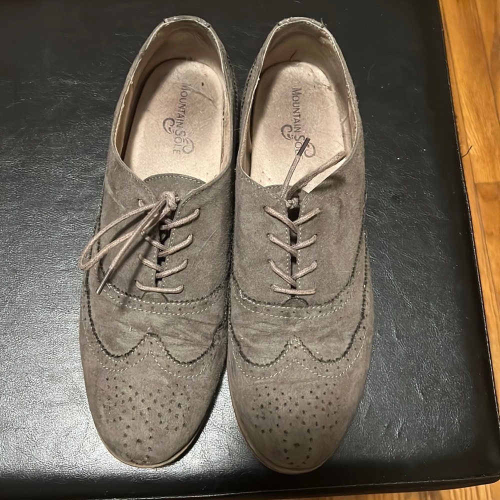 Mountain Sole Size 11 Oxford Shoes